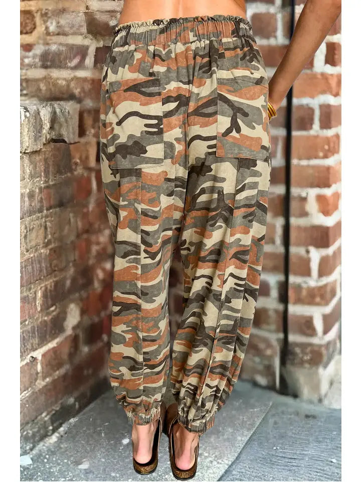 Camoflage Balloon Pants